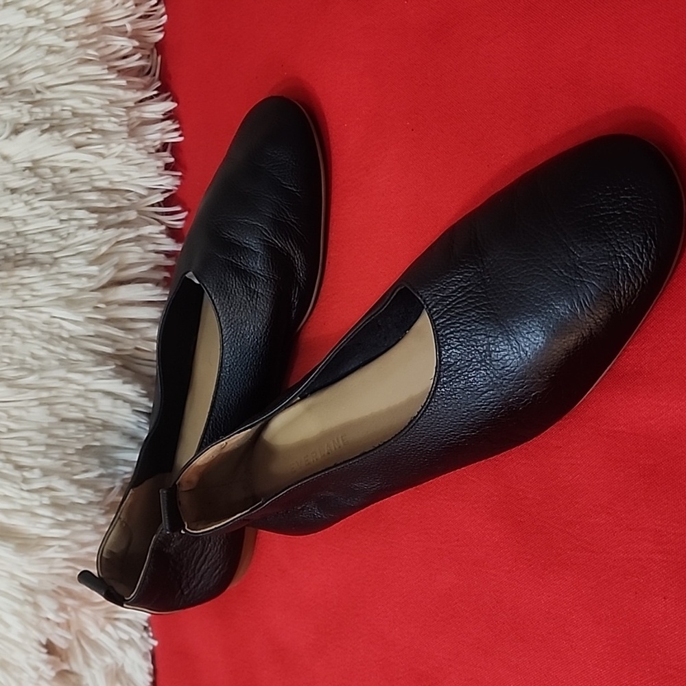 Everlane Black Leather Flats